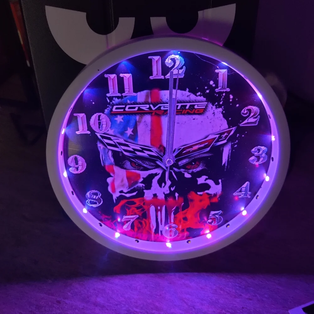 Punisher Corvette skull clock - Picture 3 of 16